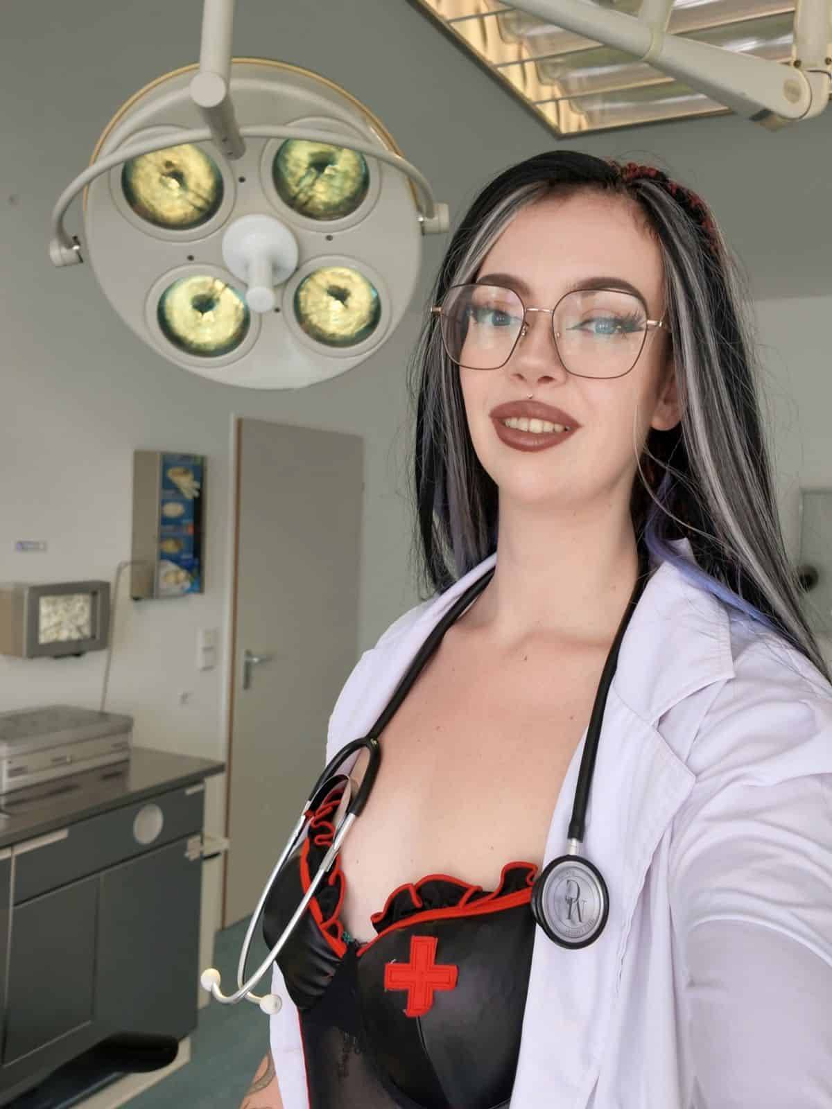 Frau Dr. Lexy