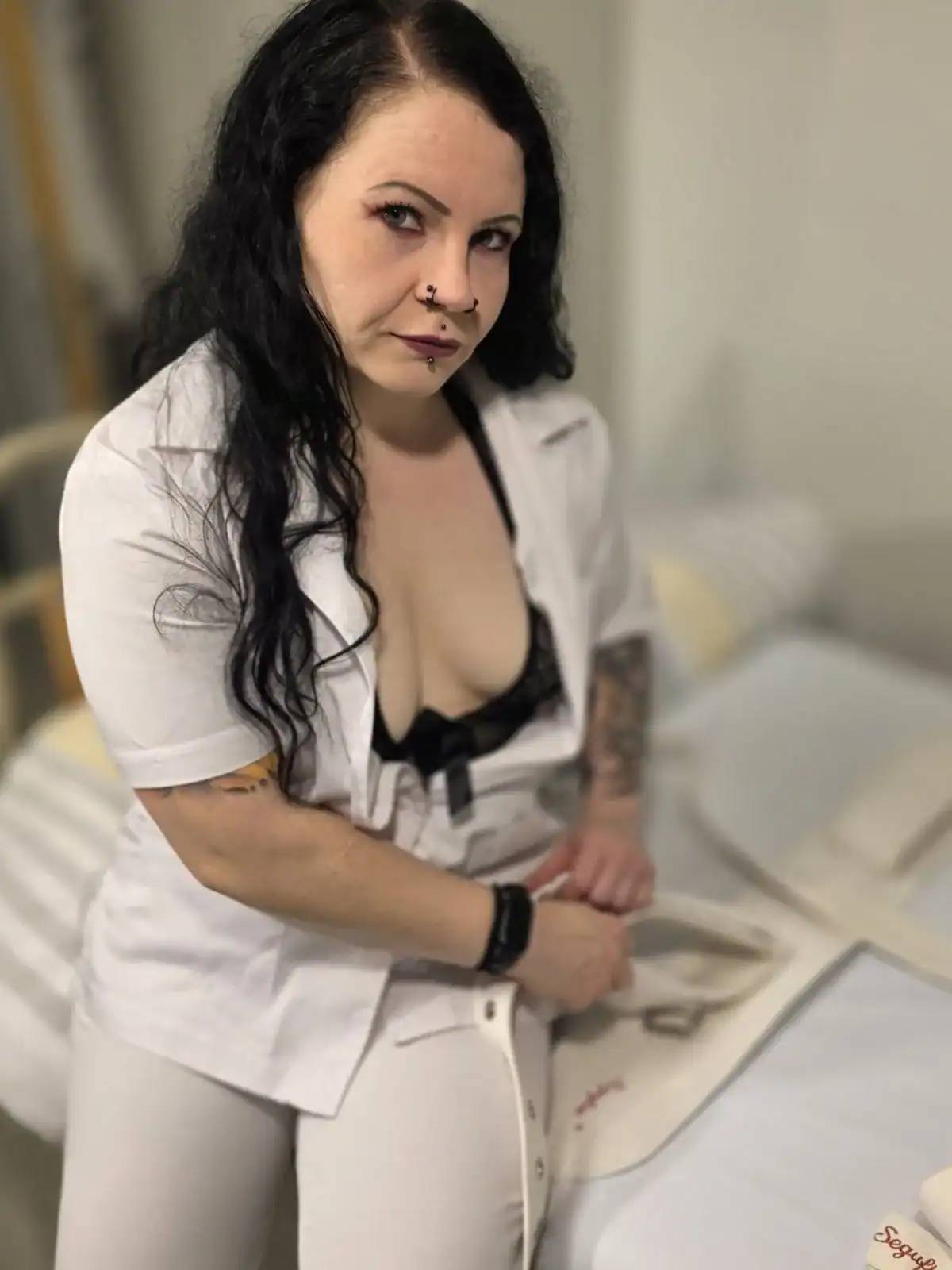 Dr. Valeska