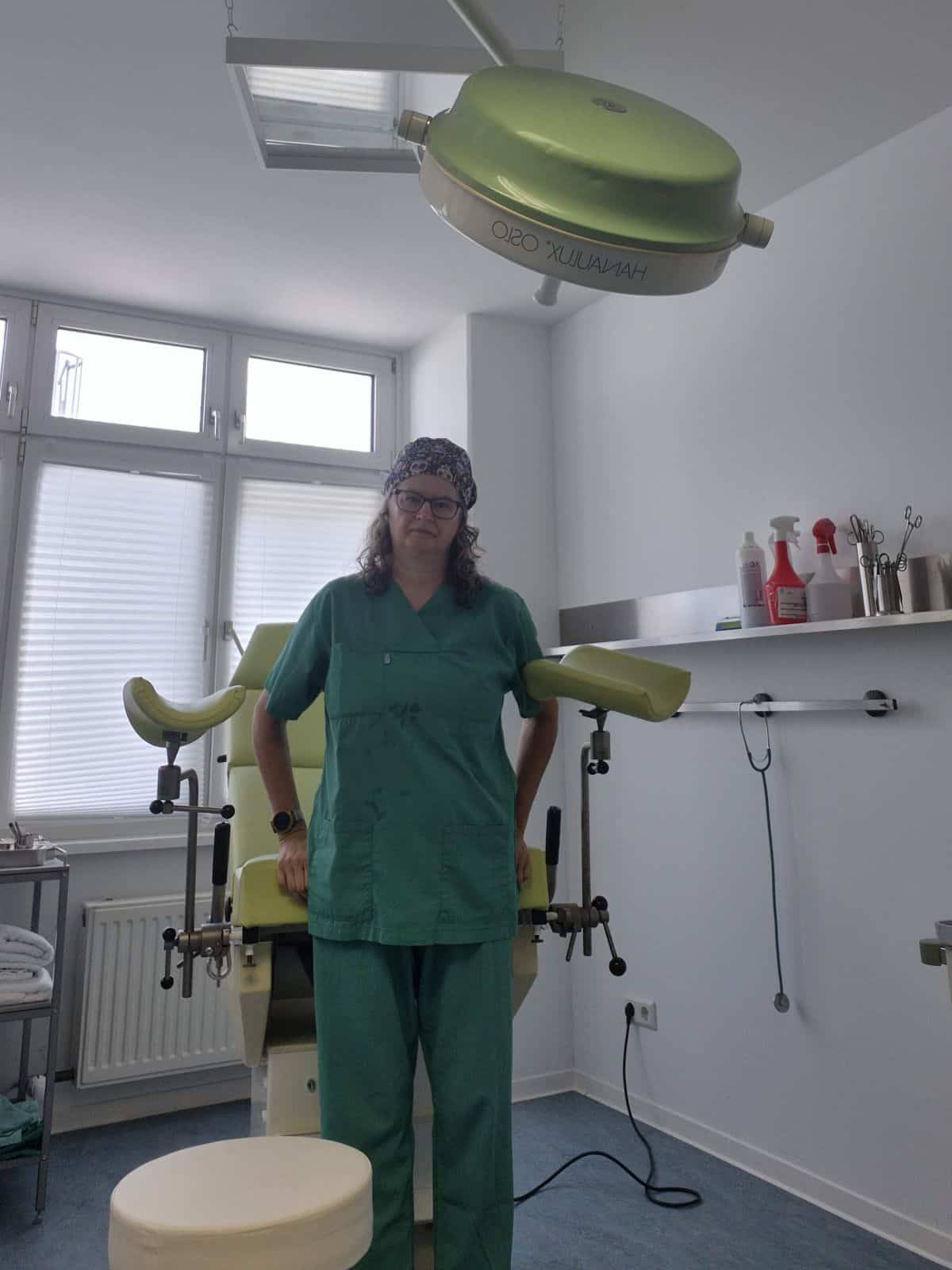 Dr. Charlotte Stein